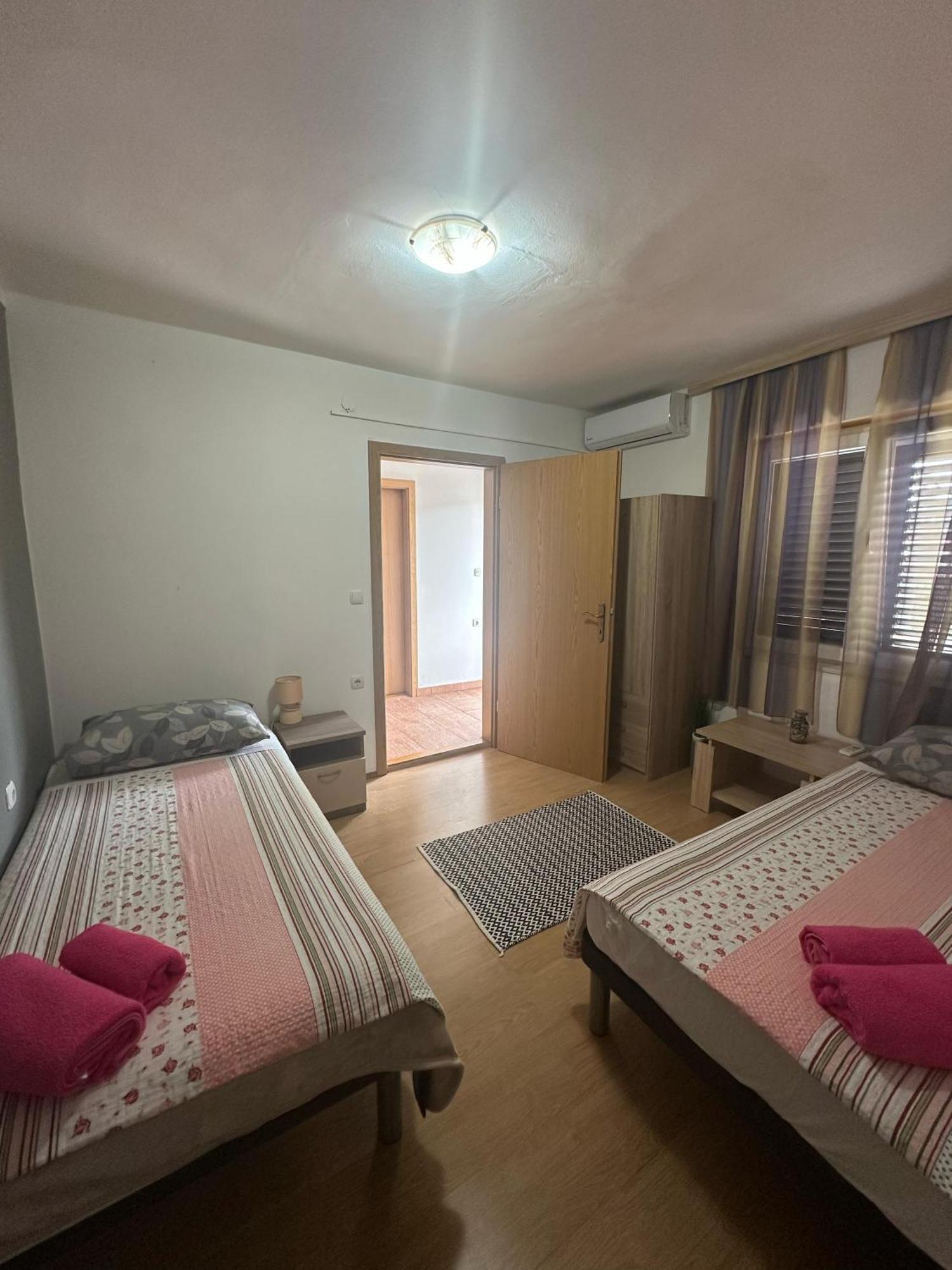 סקארדין Rooms Marijeta מראה חיצוני תמונה